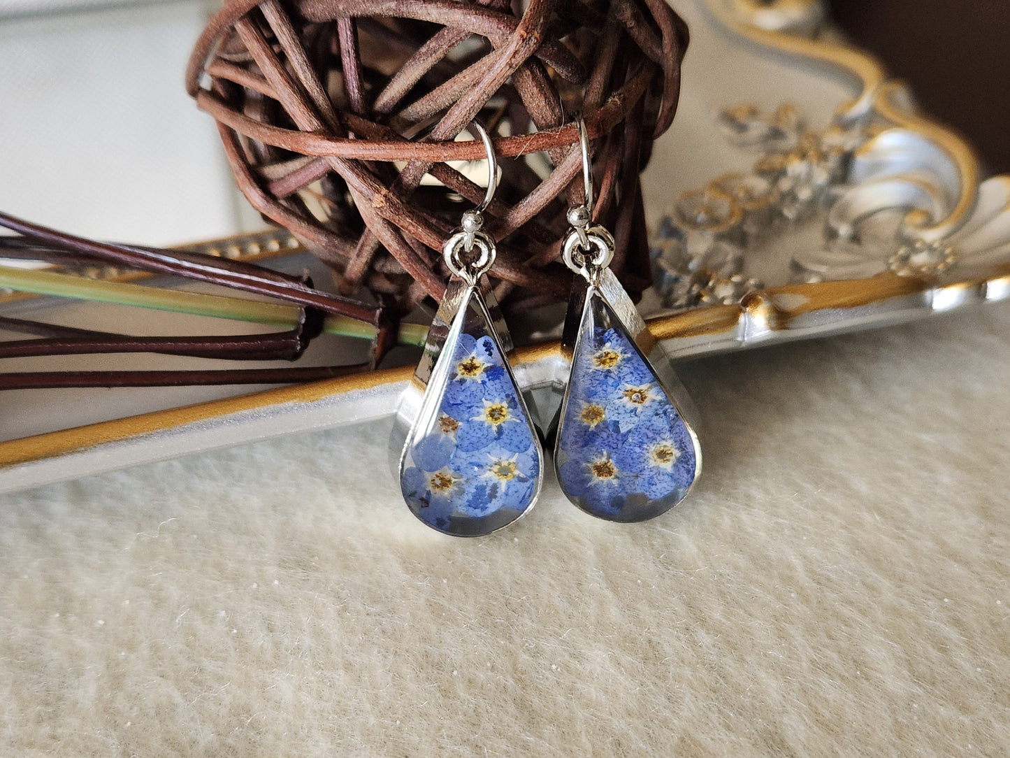 Forget Me Not Resin Flower Earrings, Pressed Real Flower Resin Earrings, Dired Flower Earrings, Birthday Gift.