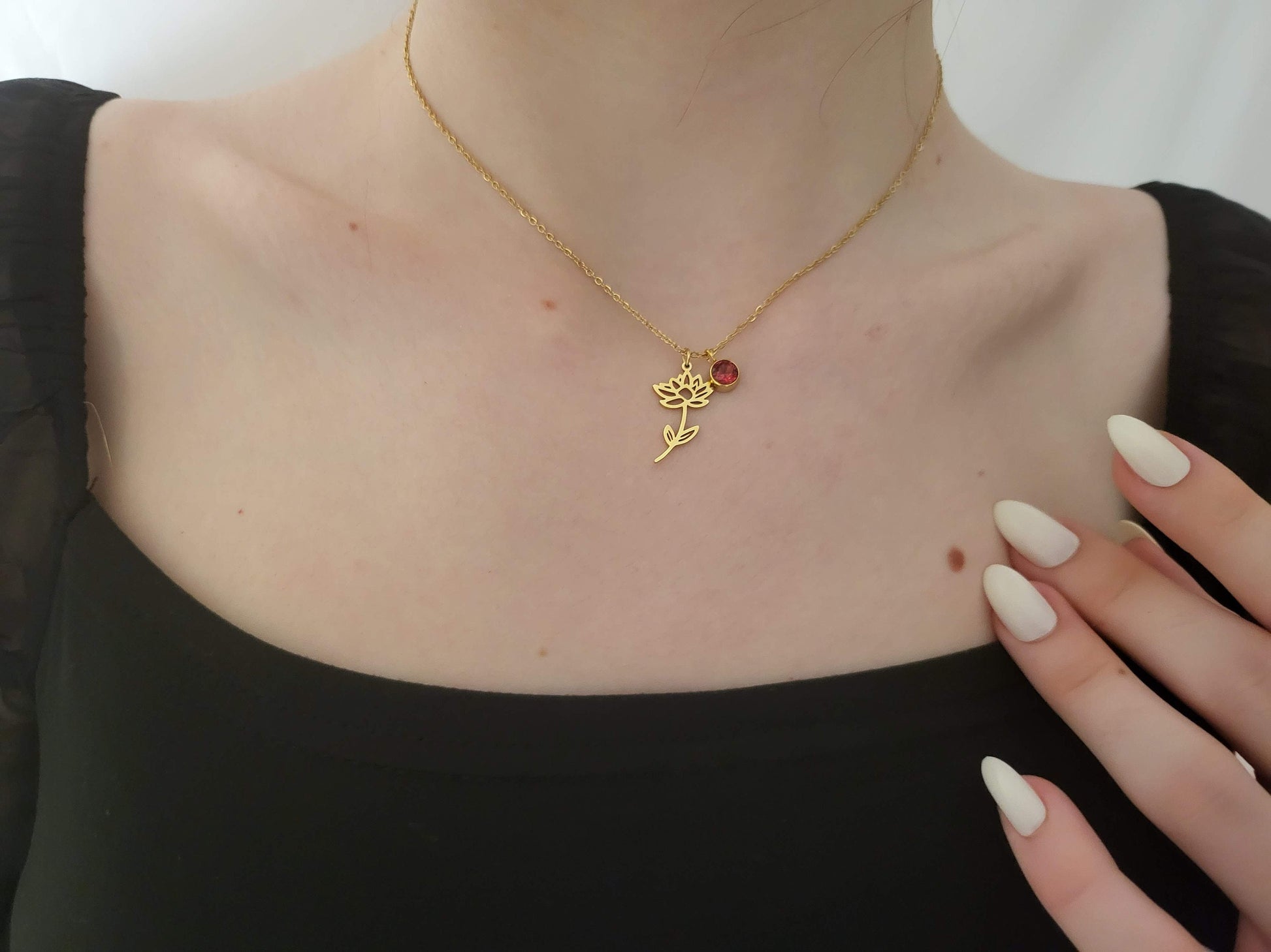 Gold Birth Flower and Stone Necklace, Crystal Birth Month Charm , Minimal Dainty Jewelry.