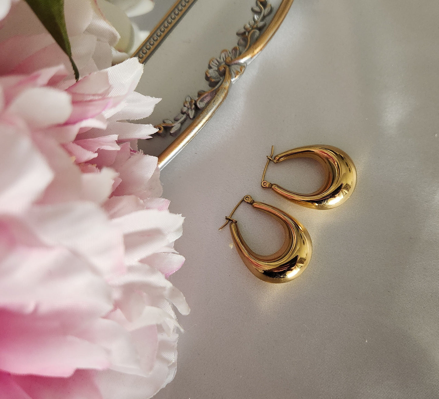 Gold Hoop Earrings , Waterproof , High Quality.