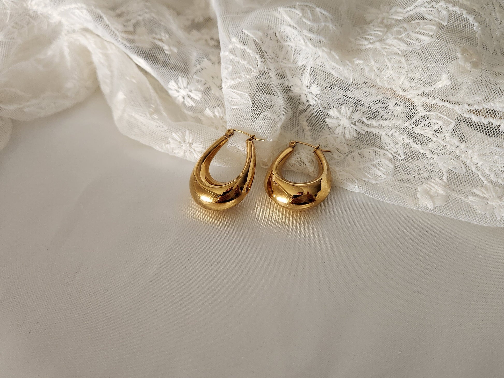 Gold Hoop Earrings , Waterproof , High Quality.