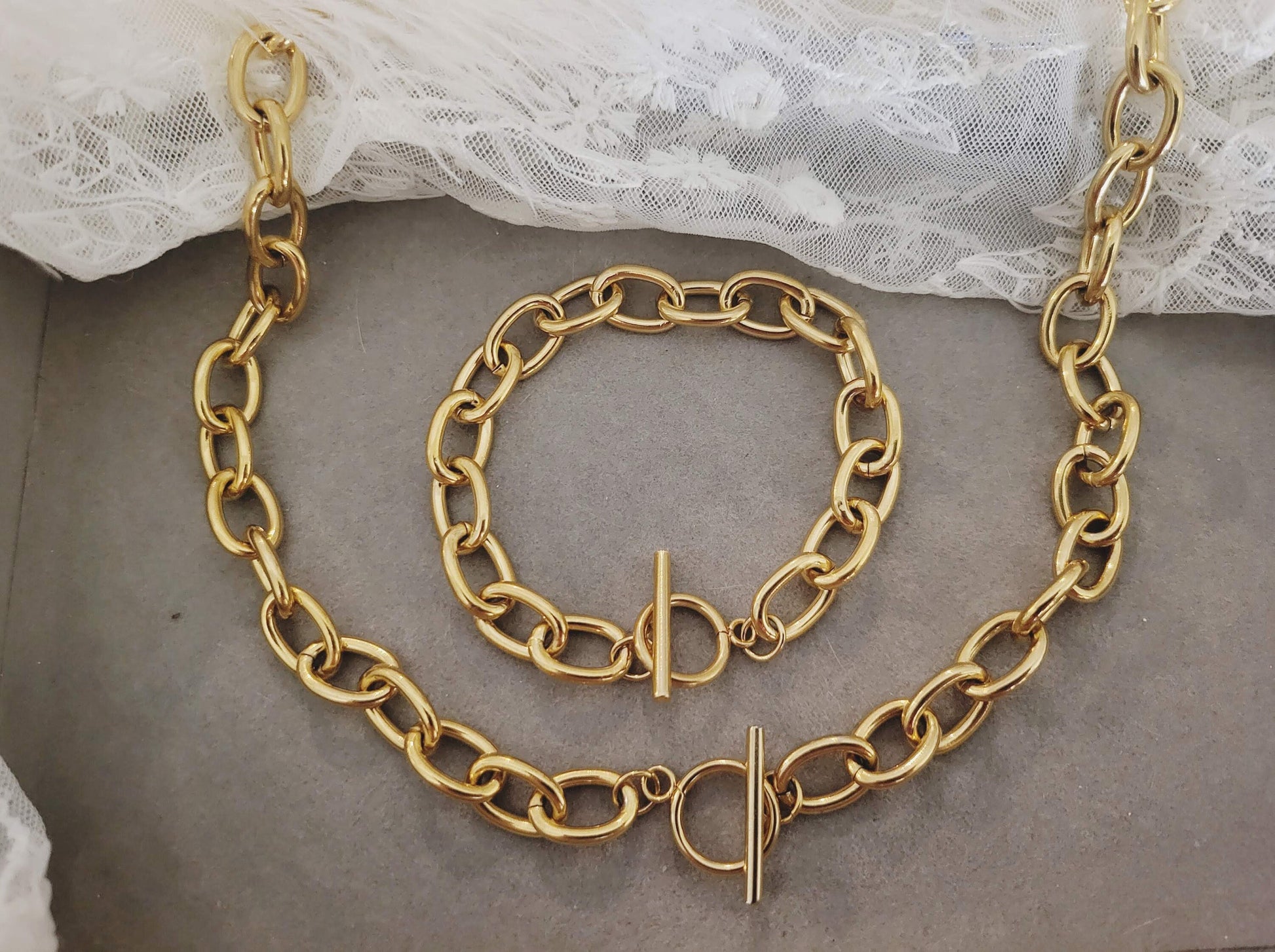 Gold Filled Non Tarnish Toggle Claps Chain Necklace ,Chunky Bracelet, WATERPROOF.