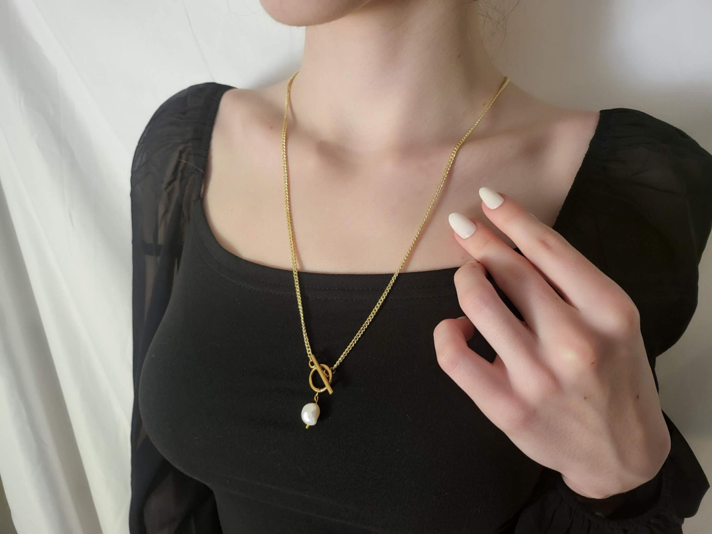 Gold Filled Non Tarnish Toggle Claps Paperclip Necklace, Freshwater pearl Pendant, WATERPROOF.