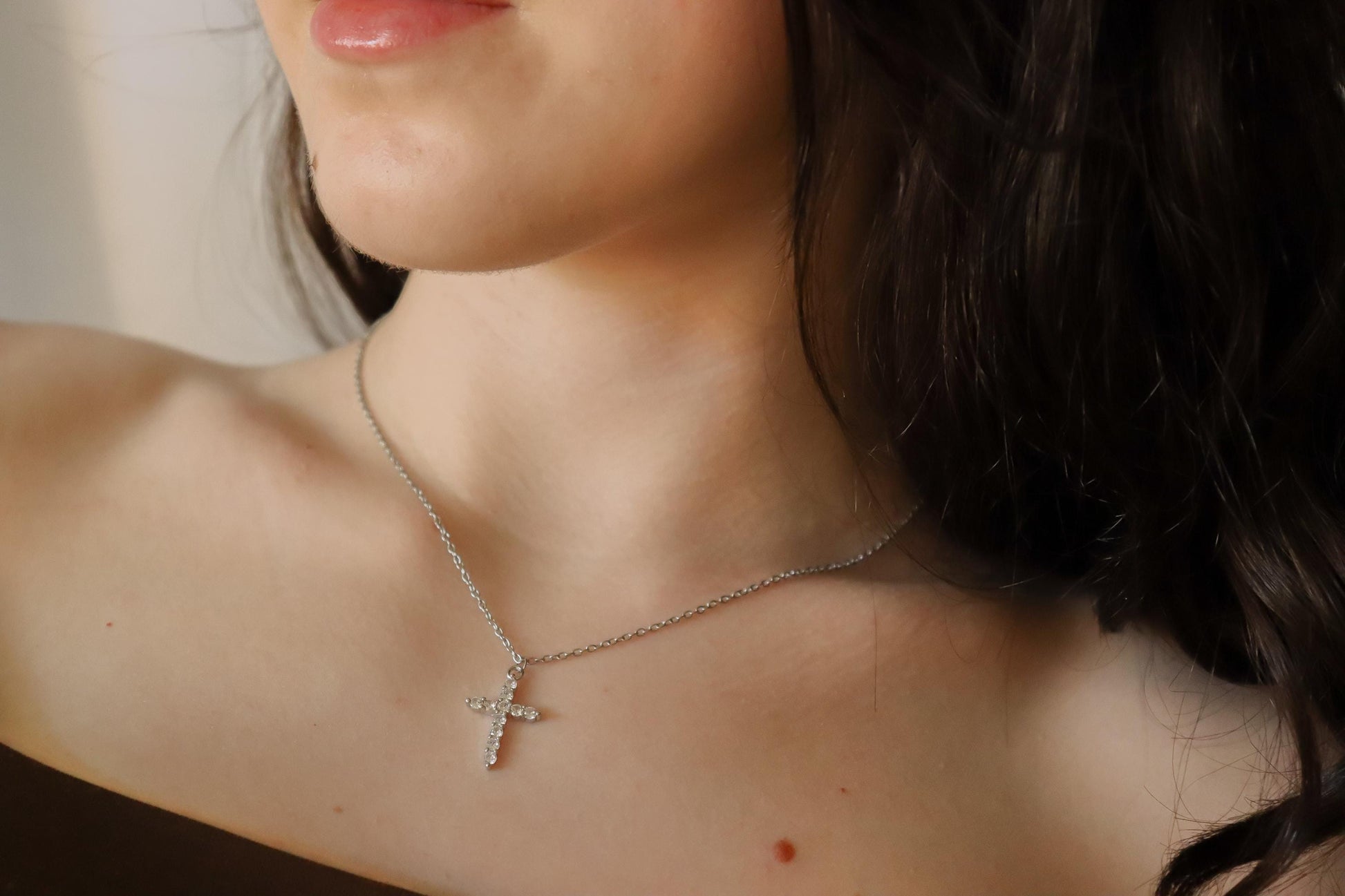 Gold Filled or Silver Minimalist Diamond Cross Necklace, Cross Pendant Dainty, WATERPROOF Adjustable Chains.