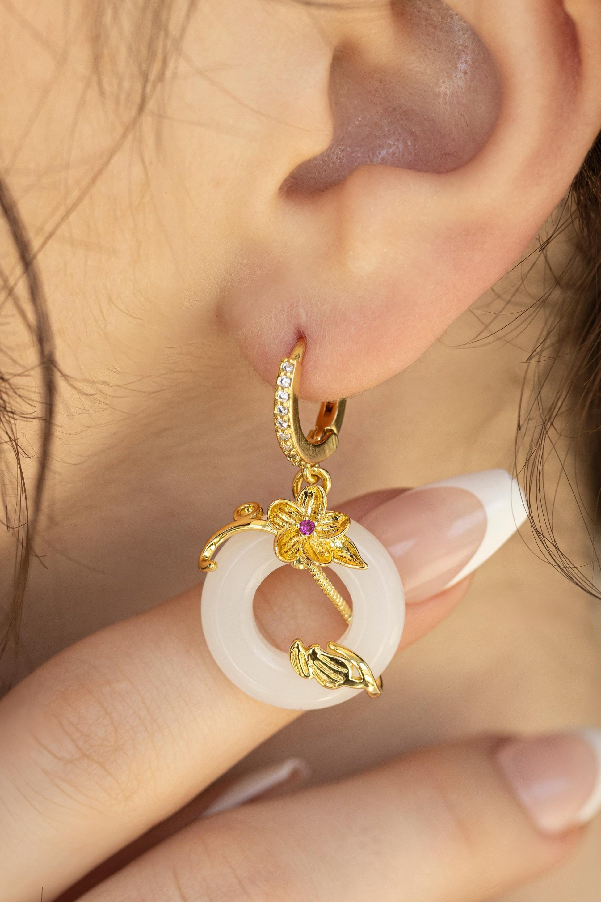 Gold Circle Flower Jade Earrings,Jade Necklace, Gift For Mom , Bridesmaid jewelry.