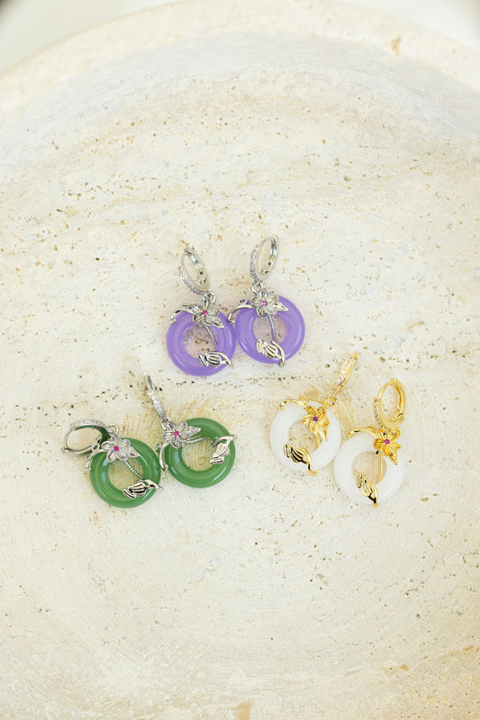 Gold Circle Flower Jade Earrings, Gift For Mom , Bridesmaid jewelry.